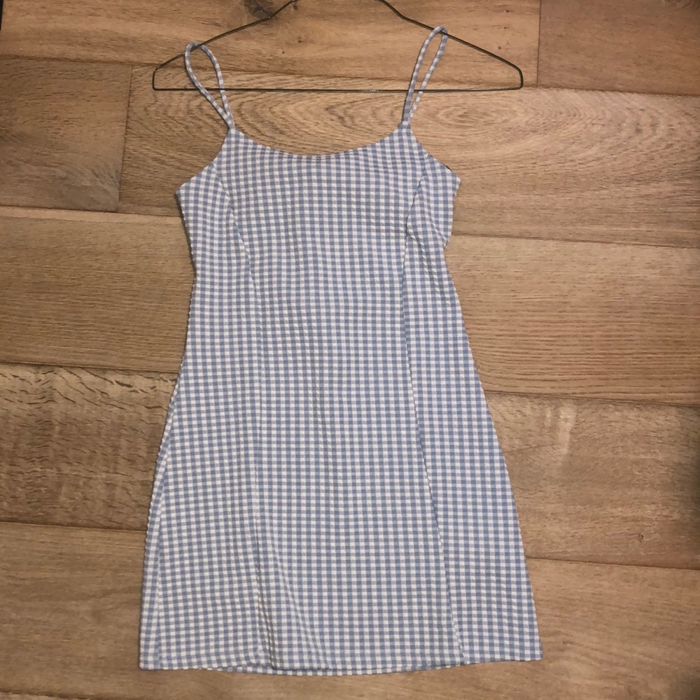 Blue and White Topshop Dress. Perfect for summer!